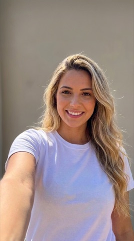 Aya, apresentadora criada com IA